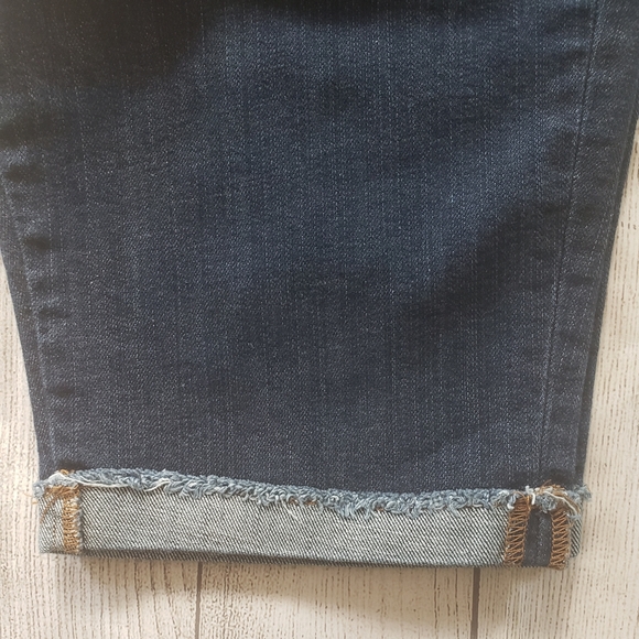 EUC dark denim Old Navy Bermuda shorts size 6 - Picture 5 of 6